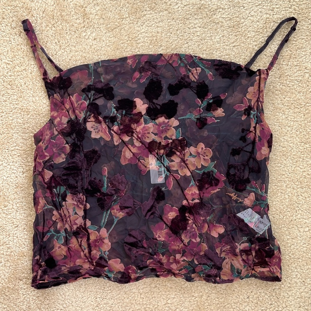 NWT Nasty Gal Sheer Floral Top in Women’s Size 8